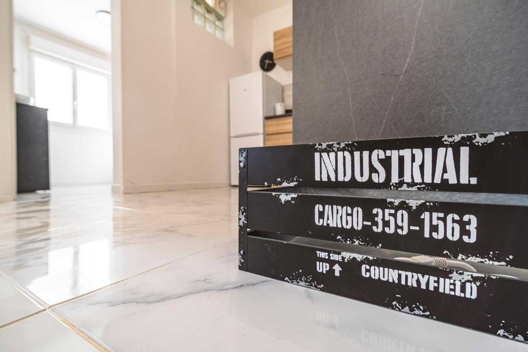 L'Industriel - Billard Et Home Cimena - Hyper Centre Ρενς Εξωτερικό φωτογραφία